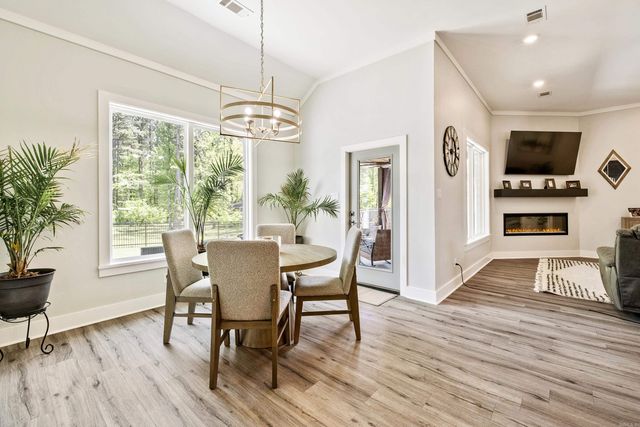 6134 Creekwater Drive, Alexander, AR 72002