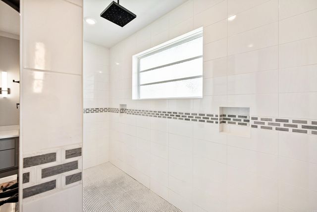 6134 Creekwater Drive, Alexander, AR 72002