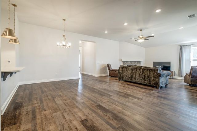 299 Megan Court, Blanchard, OK 73010