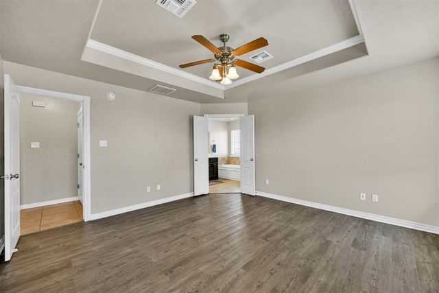 1206 Hershel Dr, Elgin, OK 73538