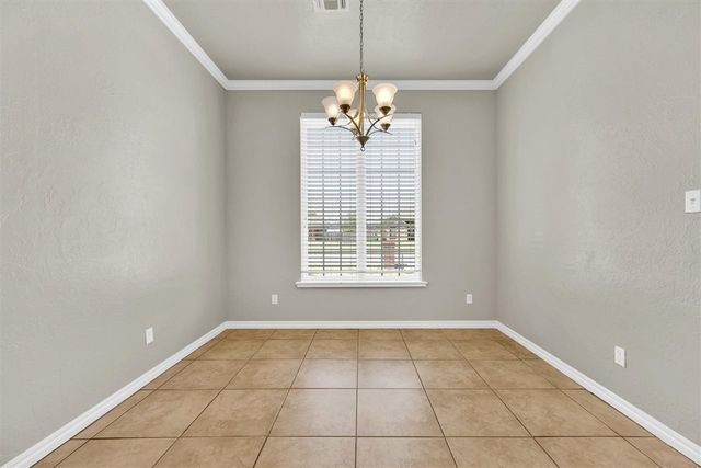 1206 Hershel Dr, Elgin, OK 73538