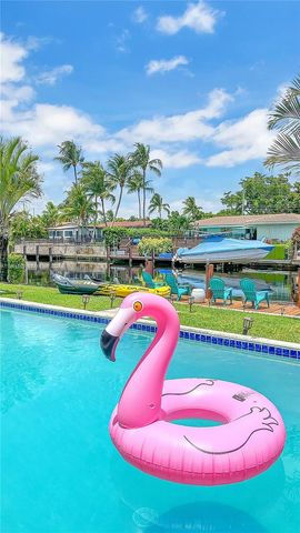 151 SE 9th Ct, Pompano Beach, FL 33060