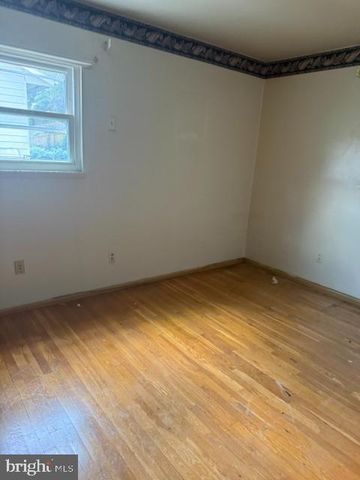 838 BOOKER DR, Capitol Heights, MD 20743