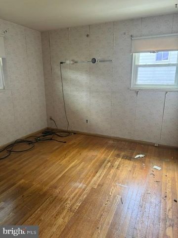 838 BOOKER DR, Capitol Heights, MD 20743
