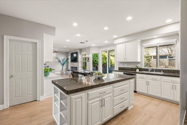 2120 Big Sky Dr, Rocklin, CA 95765