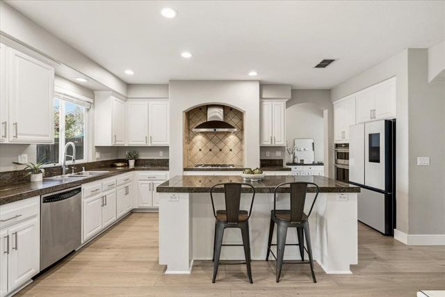 2120 Big Sky Dr, Rocklin, CA 95765