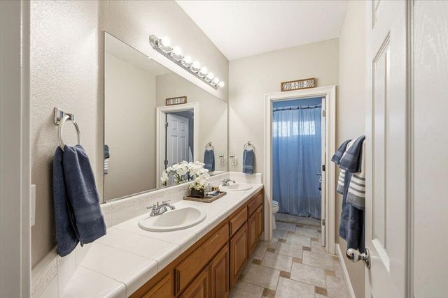 2120 Big Sky Dr, Rocklin, CA 95765