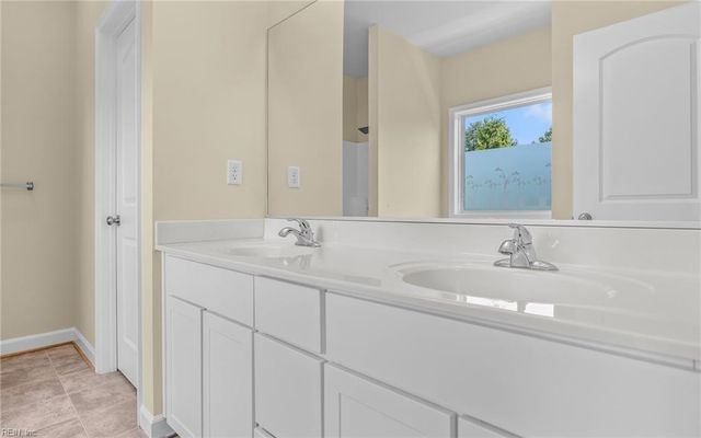 5536 Crown Grant WAY, Virginia Beach, VA 23455