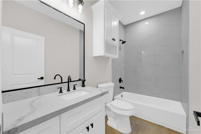 605 E De Soto Avenue, Alamo, TX 78516