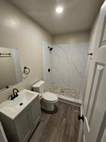 5831 Belneath Street, Houston, TX 77033