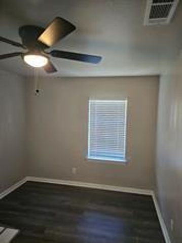 5831 Belneath Street, Houston, TX 77033