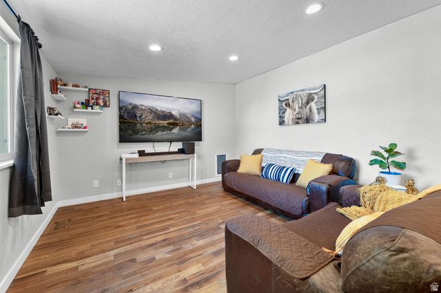 1339 N MARILYN DR, Layton, UT 84041
