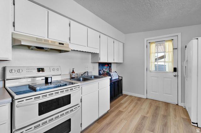 1339 N MARILYN DR, Layton, UT 84041
