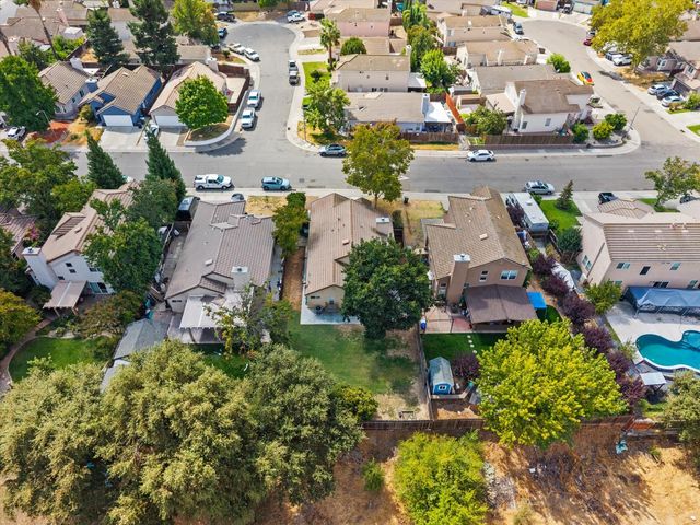 8695 Fobes Dr, Antelope, CA 95843