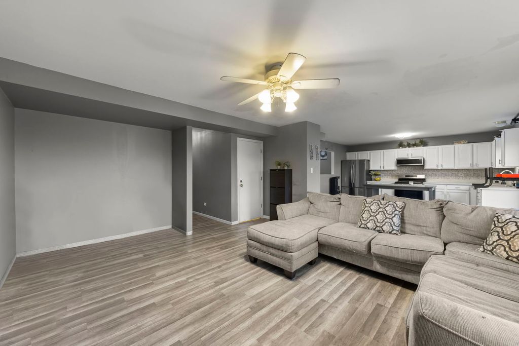 2018 Alpine Way, Plainfield, IL 60586 — photo 5