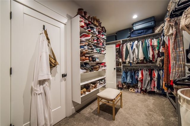 5743 Cobbler Place, Rogers, AR 72758