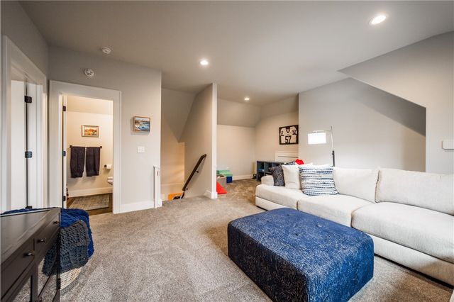 5743 Cobbler Place, Rogers, AR 72758