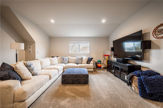 5743 Cobbler Place, Rogers, AR 72758