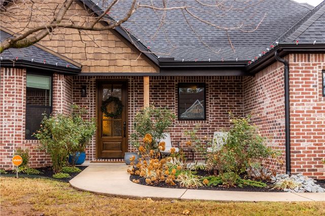 5743 Cobbler Place, Rogers, AR 72758