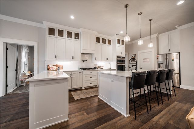 5743 Cobbler Place, Rogers, AR 72758