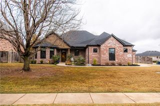 5743 Cobbler Place, Rogers, AR 72758