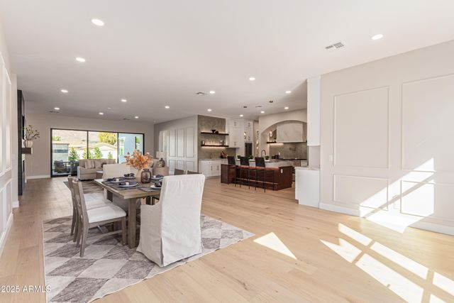 5420 E VERDE Lane, Phoenix, AZ 85018