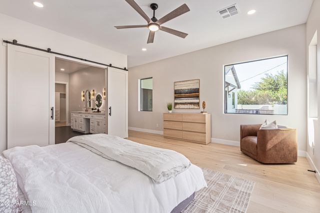 5420 E VERDE Lane, Phoenix, AZ 85018