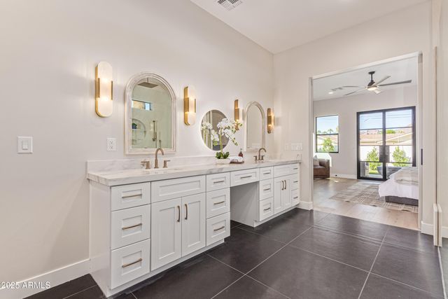 5420 E VERDE Lane, Phoenix, AZ 85018