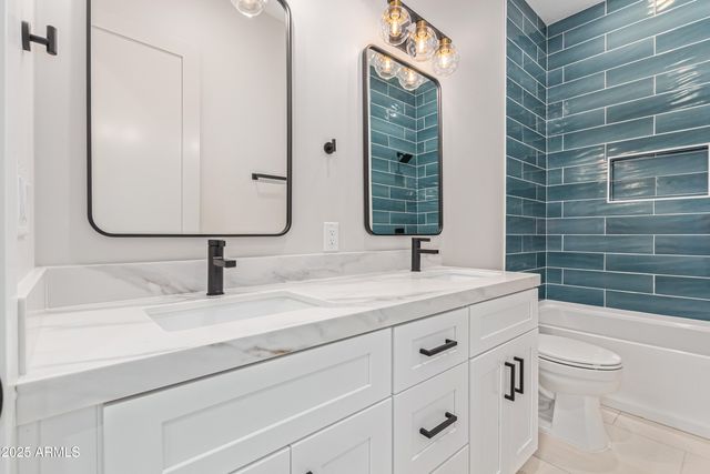 5420 E VERDE Lane, Phoenix, AZ 85018