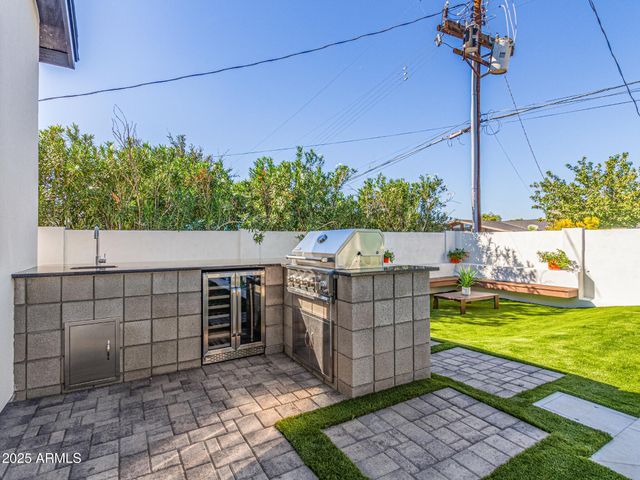 5420 E VERDE Lane, Phoenix, AZ 85018