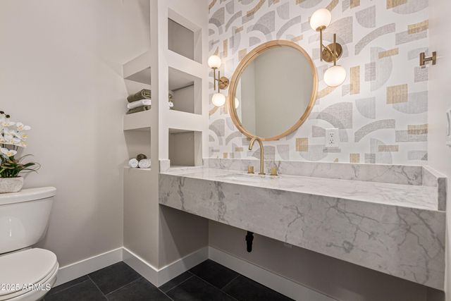 5420 E VERDE Lane, Phoenix, AZ 85018