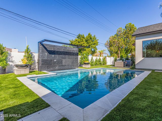 5420 E VERDE Lane, Phoenix, AZ 85018