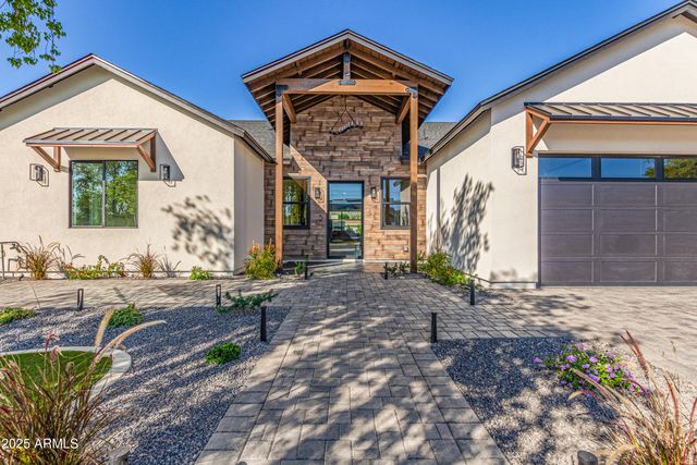 5420 E VERDE Lane, Phoenix, AZ 85018