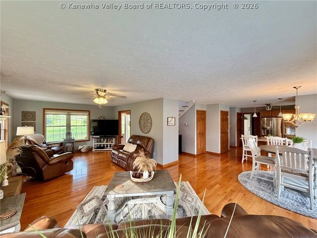 104 Whippoorwill Lane, Kenna, WV 25248