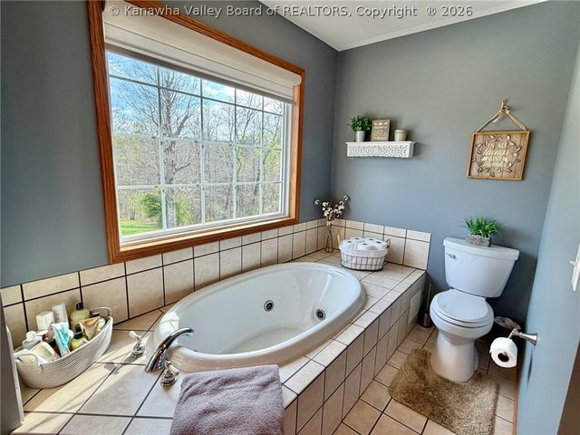 104 Whippoorwill Lane, Kenna, WV 25248