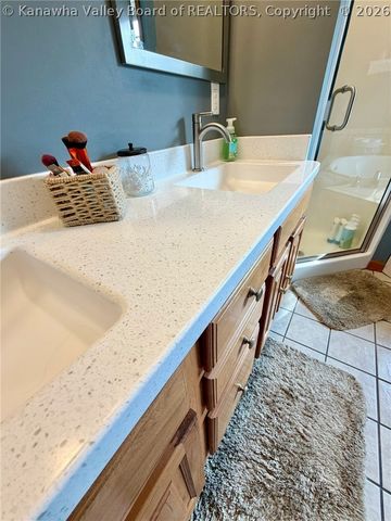 104 Whippoorwill Lane, Kenna, WV 25248
