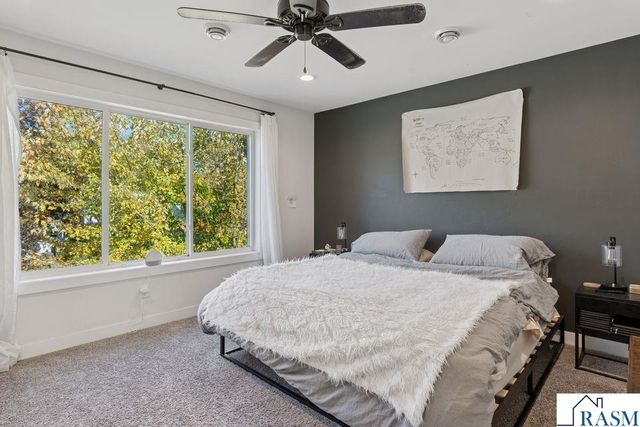 2084 E Reaney Avenue, St. Paul, MN 55119