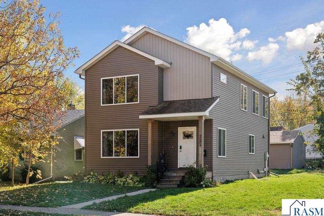 2084 E Reaney Avenue, St. Paul, MN 55119