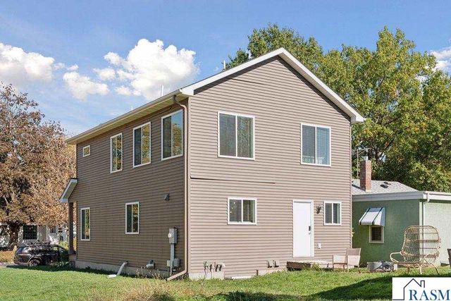 2084 E Reaney Avenue, St. Paul, MN 55119