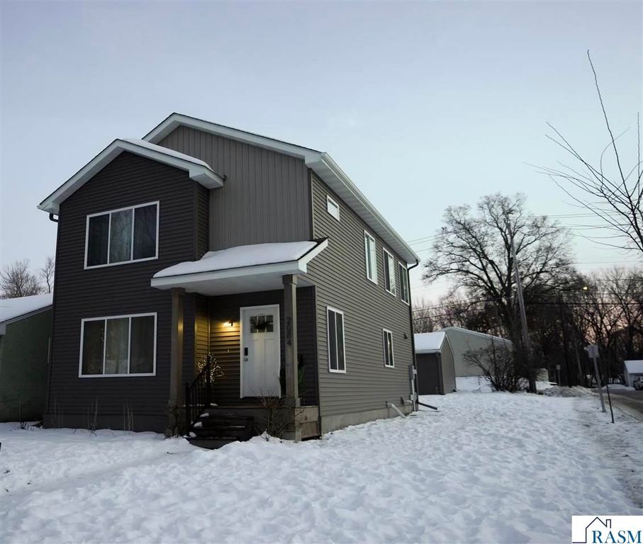 2084 E Reaney Avenue, St. Paul, MN 55119