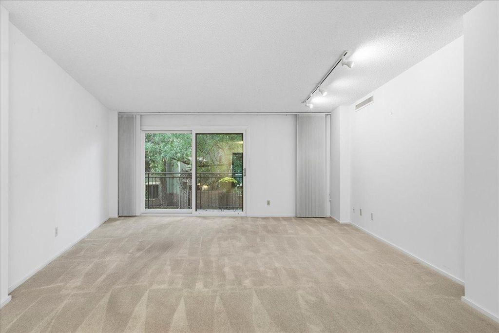 210 W Grant Street 218, Minneapolis, MN 55403 — photo 2