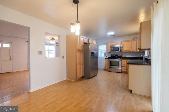 824 FOX MEADOW ROAD, Chambersburg, PA 17202