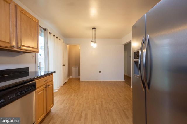 824 FOX MEADOW ROAD, Chambersburg, PA 17202