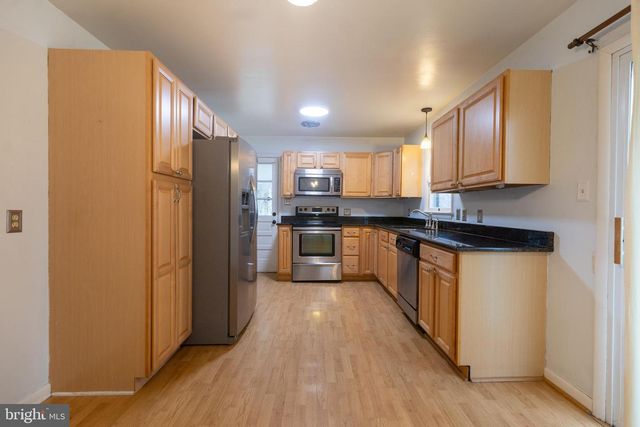 824 FOX MEADOW ROAD, Chambersburg, PA 17202