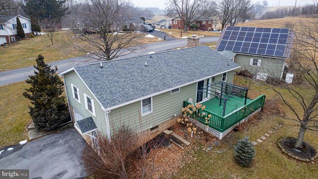 824 FOX MEADOW ROAD, Chambersburg, PA 17202