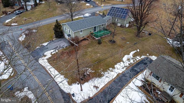 824 FOX MEADOW ROAD, Chambersburg, PA 17202