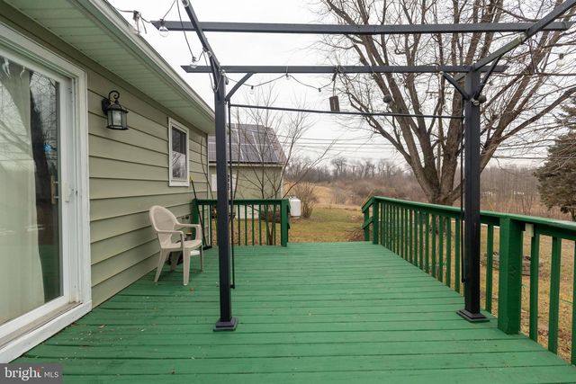 824 FOX MEADOW ROAD, Chambersburg, PA 17202