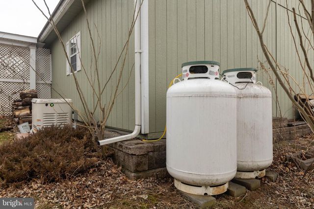 824 FOX MEADOW ROAD, Chambersburg, PA 17202