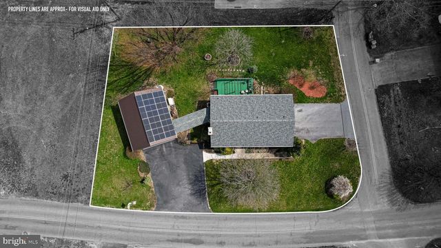 824 FOX MEADOW ROAD, Chambersburg, PA 17202