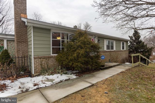 824 FOX MEADOW ROAD, Chambersburg, PA 17202